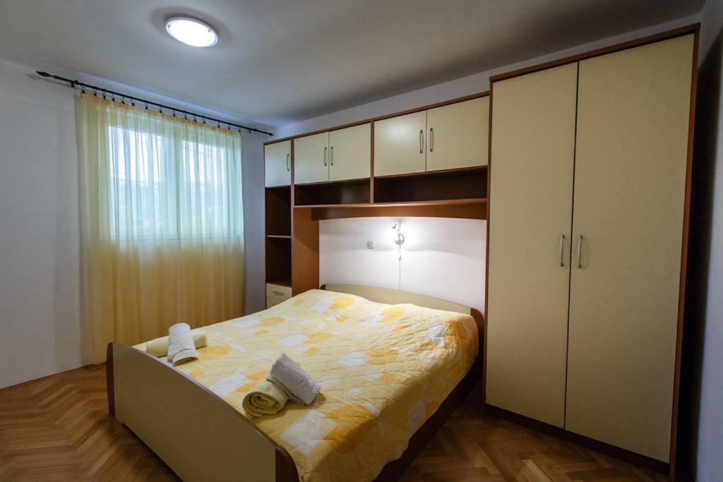 Apartmani Maris II Palit エクステリア 写真