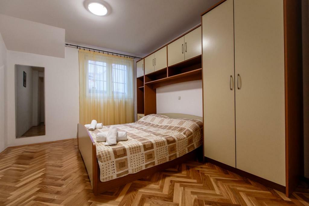 Apartmani Maris II Palit エクステリア 写真